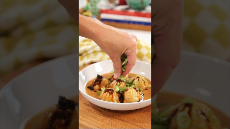Peanut Sauce Pork Soup Dumplings
