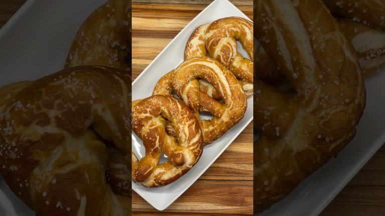 EASY SOFT PRETZELS #FoodShorts #Foodie #Baking #Shorts