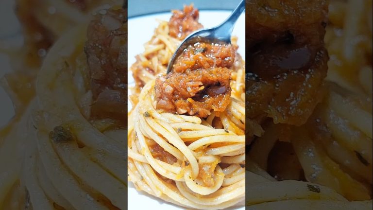 Spicy garlic spaghetti #shorts #easyrecipe #pasta