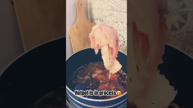 Kis kis ko pasand hai?😍🥵 #youtube #vlog #rabeesain #favoritemusic #love #rabecakhan