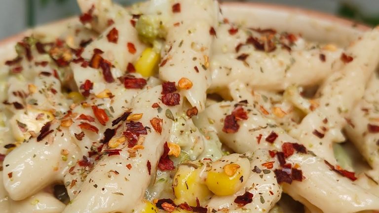 White Sauce Pasta #shorts   #food  #lunchathome  #foodie  #cooking