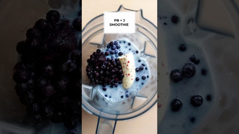 #short Pb&J Smoothie? 😍🫐 #easyrecipes #short
