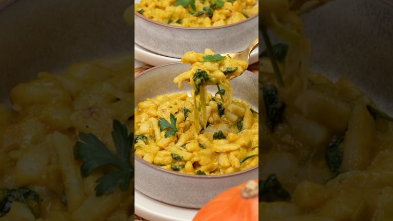 Kürbis-Spätzle-Pfanne 🎃🍂 #EinfachTasty #KürbisSpätzle #SpätzleRezept #HerbstGenuss #Blitzrezept