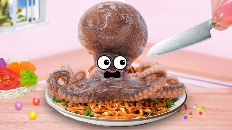 Seafood Recipes 😋 Miniature Japanese Spicy Fry Baby Octopus With Noodle 🐙 Yo Yo Mini Cooking