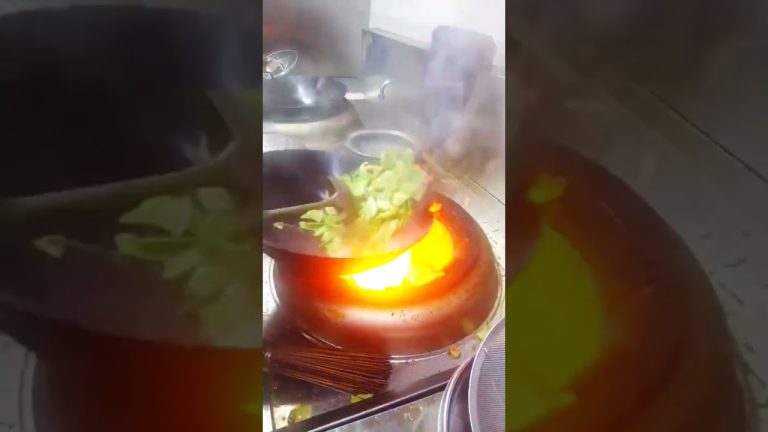 #food #sushii #seafood #streetfood #sushistyle #fish #sushi #seafoodrecipes #foodie #sushisashimi