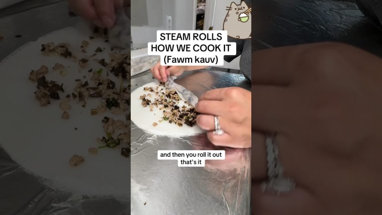 DIY STEAM ROLLS AT HOME! POPULAR ASIAN FOOD—FAVORITE ASIAN FOOD. GET YOUR OWN PEANUT SAUCE THOUGH