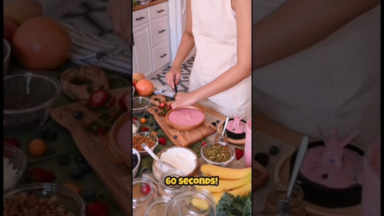 🥑 Avocado Smoothie Recipe | Blend Up The Goodness in Seconds