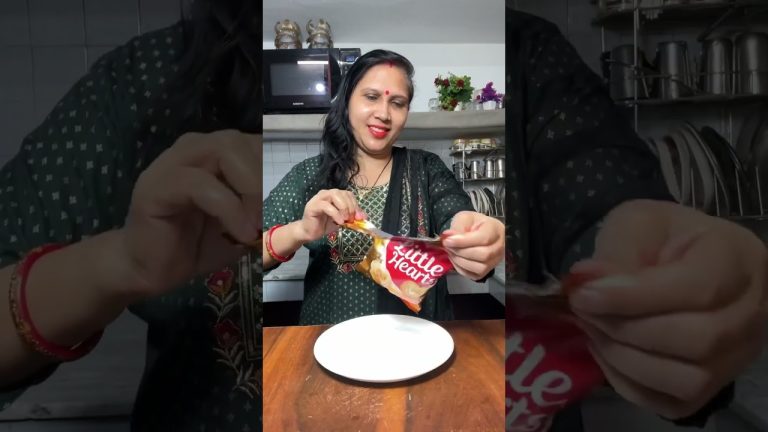 Little Heart Chocolate Roll😋😋 #shorts #khaokhilao #Neelam Panchal