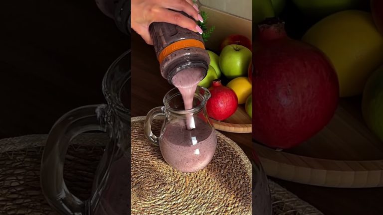 Healthy Smoothie Recipe whith Chia Seeds and Raspberry. Great for weight loss! 😘