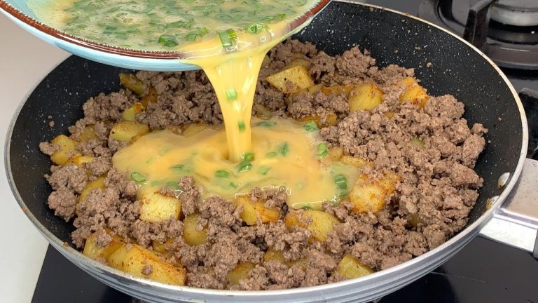 The Most delicious Recipe! Potato eggs and ground  beef!Quick And Easy  Dinner