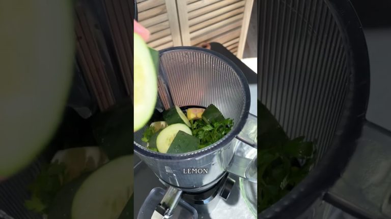 Low Sugar Green Juice #lowsugar #greenjuice #juicingrecipes #juicingforhealth