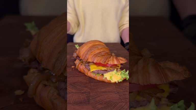 ФРАНЦУЗСКИЙ БУРГЕР 🔥👌 #shorts #cooking