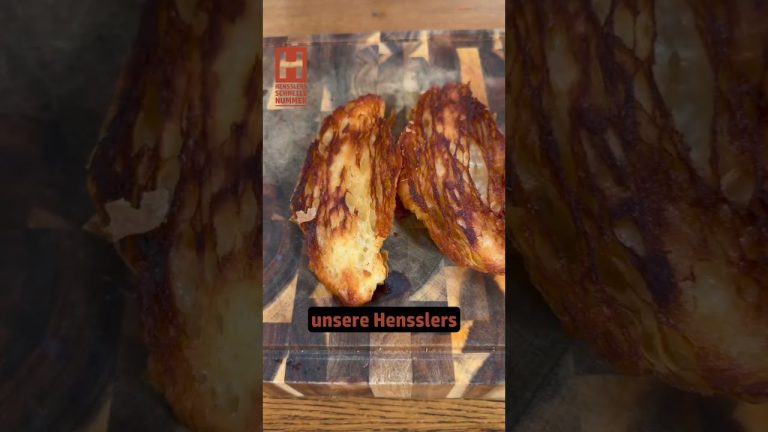 Smashed Croissant-Burger