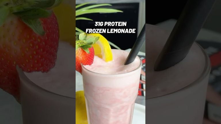 High Protein Frozen Strawberry Lemonade! Only 230 Calories!🍓🍋🍨#food #shorts #highproteinrecipes