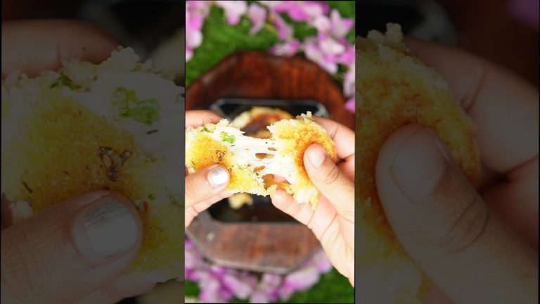 Instant Garlic bread recipe #shorts #viral #trending #garlicbread #cheese #youtubeshorts #food #yt