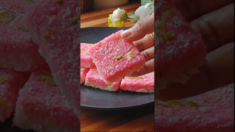 Delicious Coconut Barfi Recipe | Easy Nariyal Barfi Recipe 🤤😋 #shorts #recipe