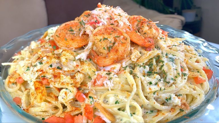 HOW TO MAKE CRAB AND SHRIMP PASTA!