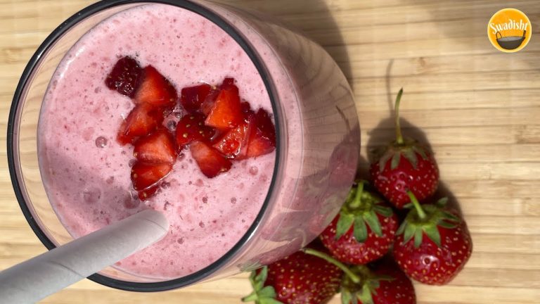 Strawberry Banana Smoothie | Summer Smoothie Recipe | Strawberry Banana Milkshake | Summer Milkshake