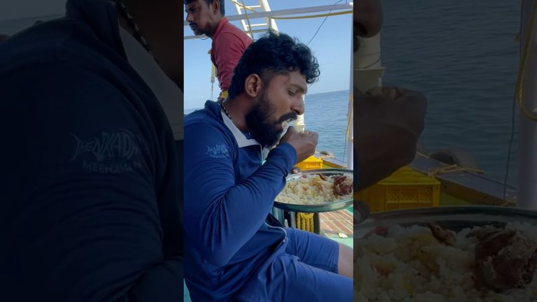 இன்னைக்கு மதியம் கடல் மேல Fish fry & Rasam #shorts #tastyfood இந்த combo உங்களுக்கு புடிக்குமா?