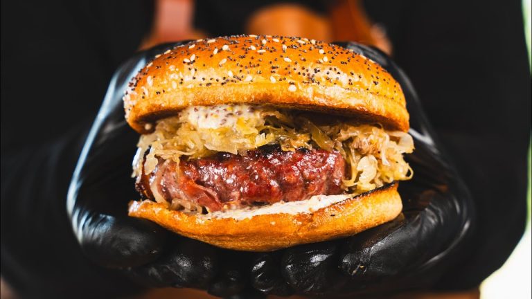 How to: Winterse Black Angus Hamburger van de BBQ 🍔❄️ | Kolenboertje