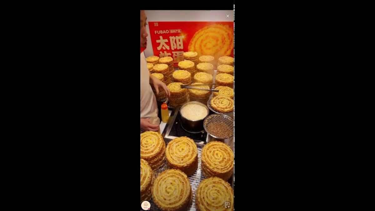 seturitu cooking food watching live streams