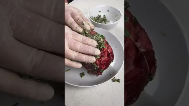 Herb Crusted Rib Roast #beefrecipes  #holidayfoodies #holidaycooking #beefrecipe #beef #thanksgiving