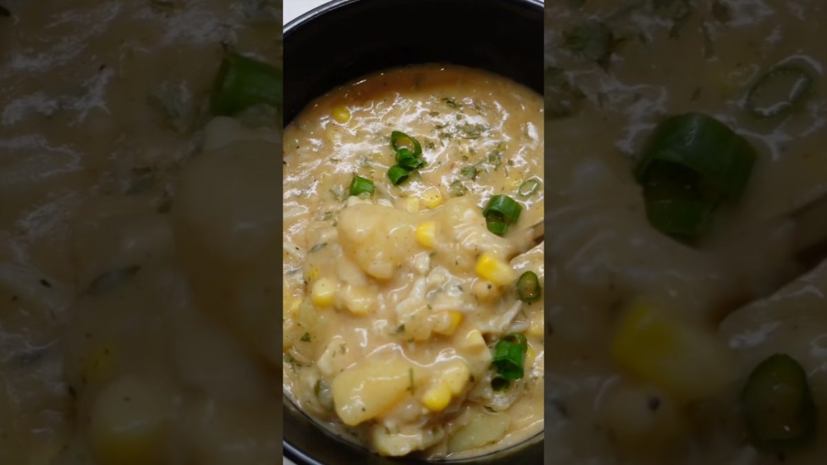Easy Cajun Crab & Corn Bisque #souprecipe #seafoodrecipes #fallrecipes