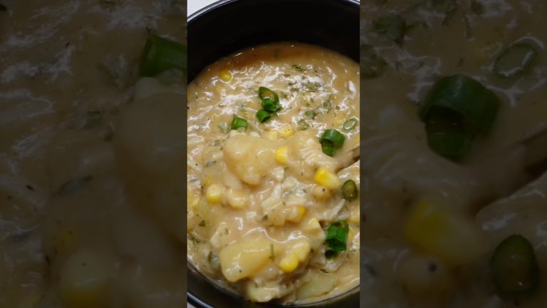 Easy Cajun Crab & Corn Bisque #souprecipe #seafoodrecipes #fallrecipes