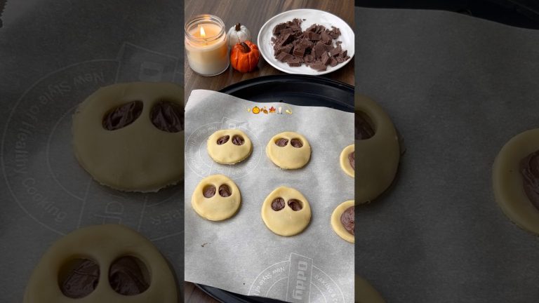 It’s spooky season!🎃 #shorts #youtubeshorts #halloween #food #cooking #fyp #viral