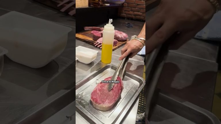 How does Chef Diego Reali best enjoy his steak? 🥩