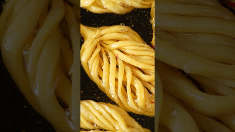 New Shakkarpare 🍥 #shorts #diwali #nirmlanehrarecipes