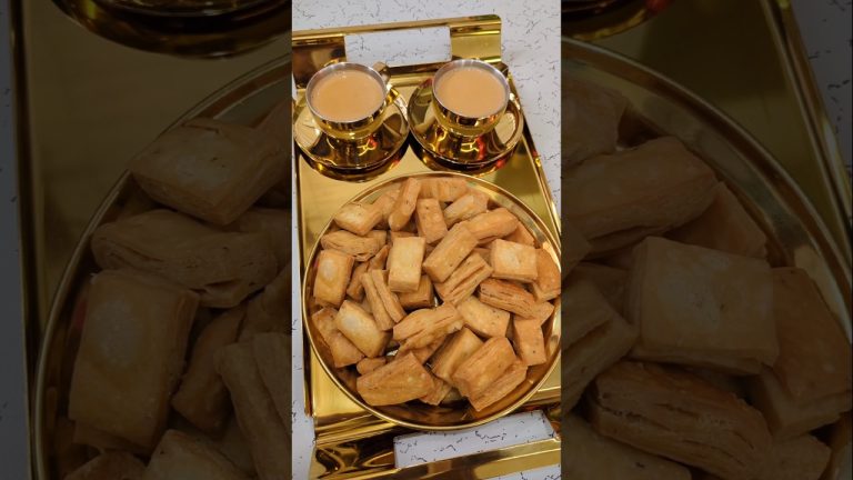 Tea Snacks Mathri | Instant Multilayered Mathri | चाय के साथ स्पेशल मठरी #mathri #teasnacks