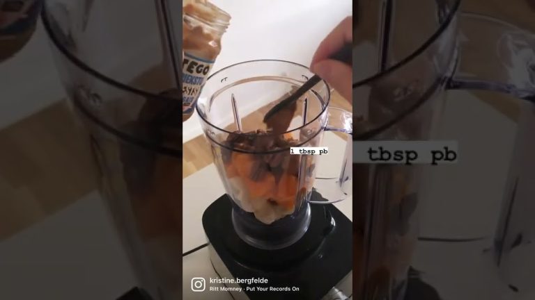 Pumpkin 🎃 smoothie 😍🧡 #smoothie #plantbased #pumpkinspice