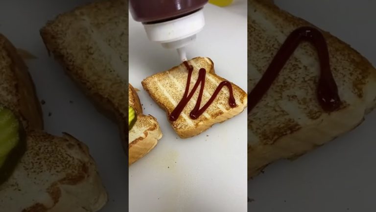 Are this BBQ chheese #foodtiktok #food #pasta #burger #burger #cheese #chicken#chickenfoods#grubhub