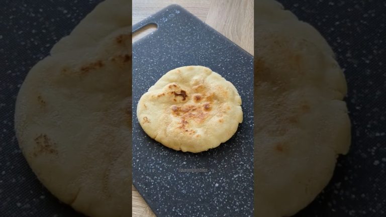 Flatbread, ready in 2 mins! Soft #glutenfree naan alternative #bread #glutenfreebaking #vegan