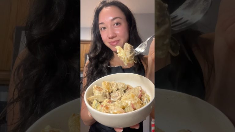 Easy & Healthy Feta Pasta Recipe! 7 ingredients: cauliflower gnocchi, chicken sausage & zucchini 😋