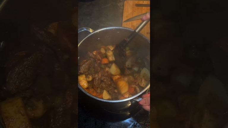 THE BEST BEEF STEW RECIPE 🥘🍂✨