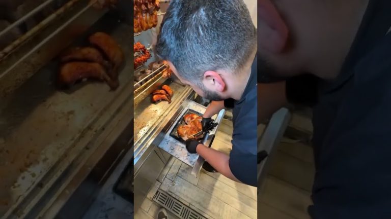 İzmir'de Pilav Tanesin'den BÜTÜN TAVUK 💯👌#reklam