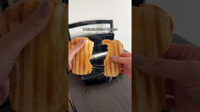2 Minute Grilled Cheese | 250 Calories