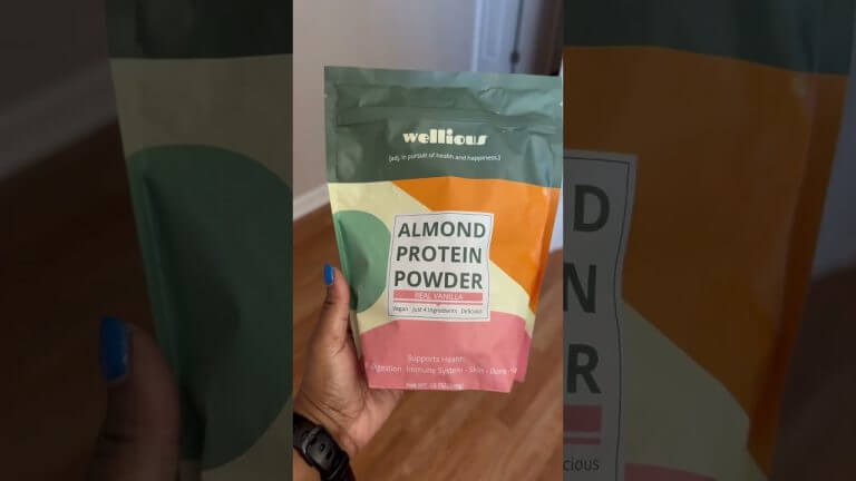 The Best Apple Pie Protein Smoothie #smoothierecipes #smoothie #highprotein #highfiber #dietitian