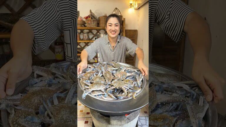 Yummy blue crabs 🦀 cooking with Sreypov