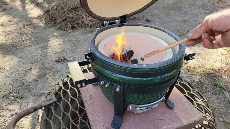 How to Season a CERAMIC Grill | Kamado | It's Gonna Be GOOD!