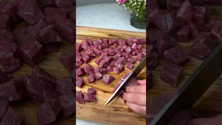 Asian-Inspired Steak Buddha Bowl by ‪‪@‬wellnessbylaila w/ @californiarice #ad #carice #feedfeed