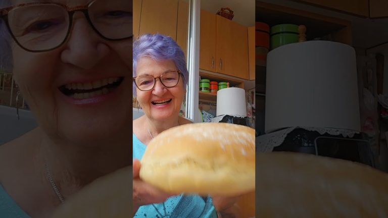 DEKINA RIBA  PA VRUC HLEB MI  GLADNI UH….#mudremisli #bakinakuhinja