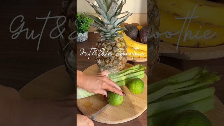 Healthy Gut & Glowing Skin Smoothie. with Celery & Pineapple 🍍 🥬🍋‍🟩