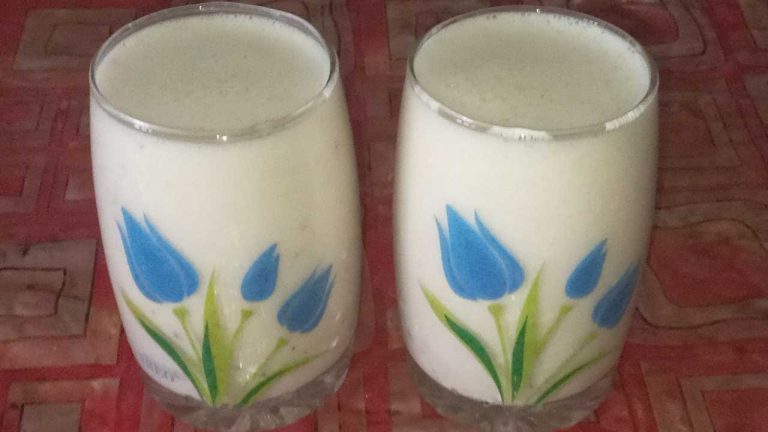 Cardamom Plum Banana Milkshake | Banana Smoothie Recipe | Plum Recipes|Cardamom Recipes 2034