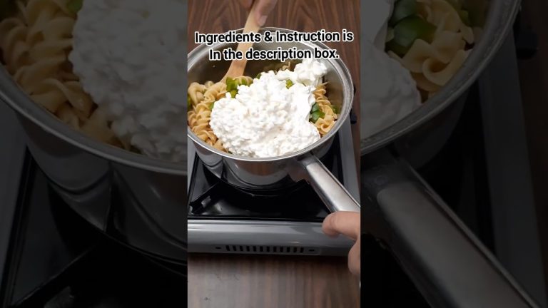 Baked Sour Cream Noodle Recipe #comfortfood #easyrecipe #food