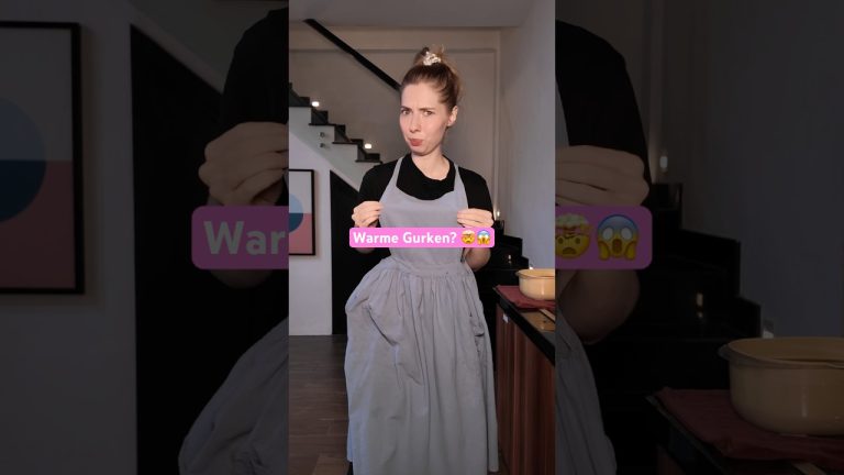 Keto-Beilage-Rezept: Senf-Sahne-Gurkenpfanne 🥒 #shorts #ketorezepte #ketogeneernährung #ketodiät