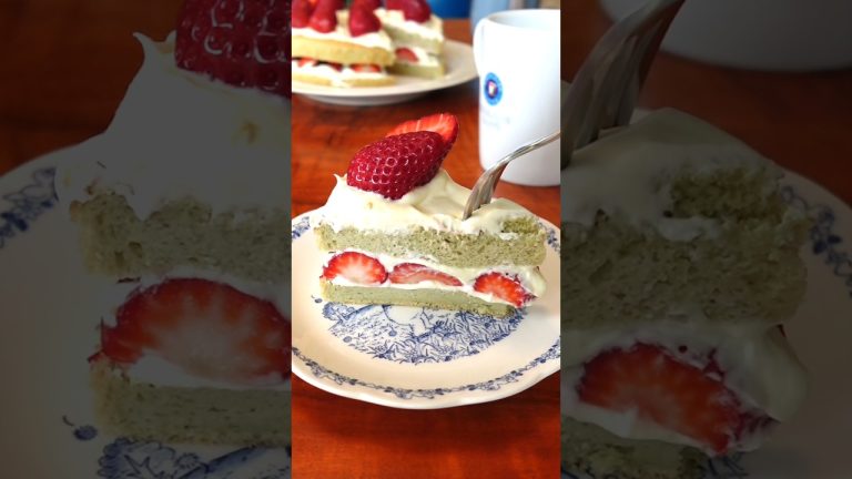 Gluten Free Green tea 🍓🍰いちご グルテンフリーシフォンケーキ #shorts