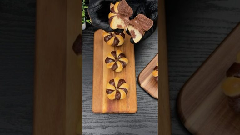 Nutella-Filled Flower Brioche | Beautiful & Irresistible! #recipe #food #foodie #foodlover #reels